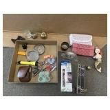 VINTAGE TRINKETS & DECOR