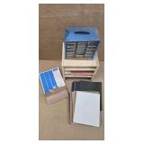 SANDPAPER & ORGANIZER W/NUTS & BOLTS