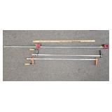 2 WOOD CLAMPS & PIPE CLAMP