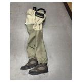 CABELA'S WADERS W/BOOTS SIZE 11