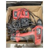 SKIL 9V DRILL W/BATT & CHARGER