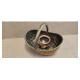 SMALL COPPER POT & BRASS BASKET