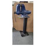 LARGE WILTON VISE W/STAND