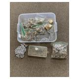 LARGE LOT OF CUFF LINKS
