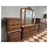 SOLID WOOD 4 PIECE DRESSER/NIGHTSTAND SET