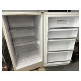 13CUFT KENMORE STANDUP FREEZER