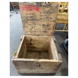 VINTAGE WOODEN BOX