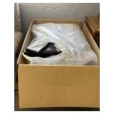 POWER RECLINER W/POWER HEADREST-NIB