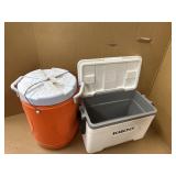IGLOO COOLER & BEVERAGE COOLER