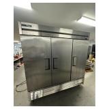 TRUE COMMERCIAL GRADE 3 DOOR FREEZER