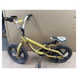 VINTAGE MONGOOSE KIDS BIKE