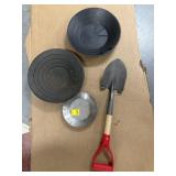 GOLD PANS & SHOVEL