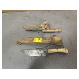 BONE & WOODEN HANDLED KNIFE W/SHEATH