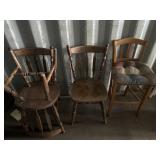 4 CHAIRS