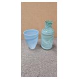 2 VASES