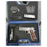 SPRINGFIELD  ARMORY 1911 CHAMPION 45ACP