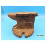 antique LITTLESTOWN no900 Anvil 4.5" embossed