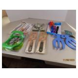 (8) New Kitchen Items Gadgets~Knives~Slicer etc
