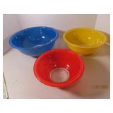 3pc Solid Color PYREX 10/8/7 Nesting Glass BowlSET