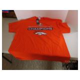 New 2sided SB50 Broncos Team List XL T-Shirt
