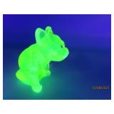 UV Uranium Glowing Green 2.5" BULLDOG Glass Figure