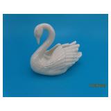 Porcelain vtg LENOX Swan 3" Figurine