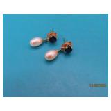 14kt Gold Blue Sapphire & Pearl Earrings 1g