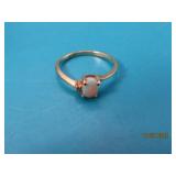 10kt Gold Round Opal sz5.75 Ring 1.2g