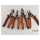 (4pc) KLEIN TOOLS Org/Blk Pliers Set Nice