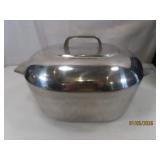 vtg WAGNER 13" MagnaLite Roaster w/ Lid NICE