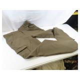 MTN HARDWEAR Mens Softshelll MD Hiking Pants Grn