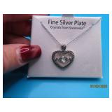 New "MOM" silverplate Necklace Swarovski Crystal