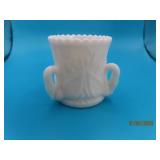 WESTMORELAND 2.5" Milk Glass TripleSwan ThPk Holdr