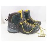 SALEWA mens11 GoreTex Midrise Boots VG+