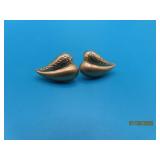 14kt Yellow Gold 3/4" HEART Earrings 1g