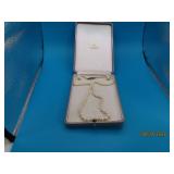 18" Pearl & Silver vintage Necklace