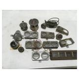 Miscellaneous vintage auto gauges