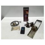 Miscellaneous items, Quickstart, cable, and valve