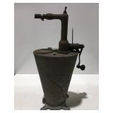 Hand crank small lubster has been clean