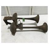 Hudson 1946 horn from pick- up