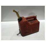 Chilton 2 1/2 gallon gas container
