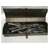 Toolbox with sockets ratchet extensions