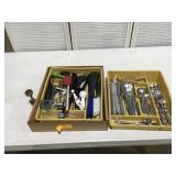 Flatware & kitchen utensils