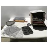 Baking sheets, muffin tins & racks