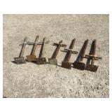 Scaffolding, jacks Leveling legs
