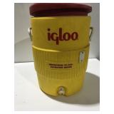 Igloo water cooler needs cleaned