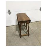 Drop Leaf Stand