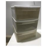 3 stackable storage containers