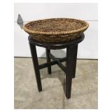 Basket stand