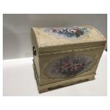 Decorative small trunk